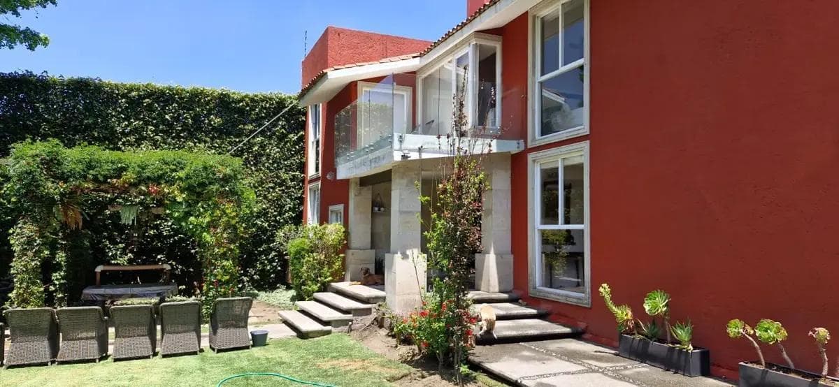 CASA EN VENTA EN LOMAS DE VISTA HERMOSA