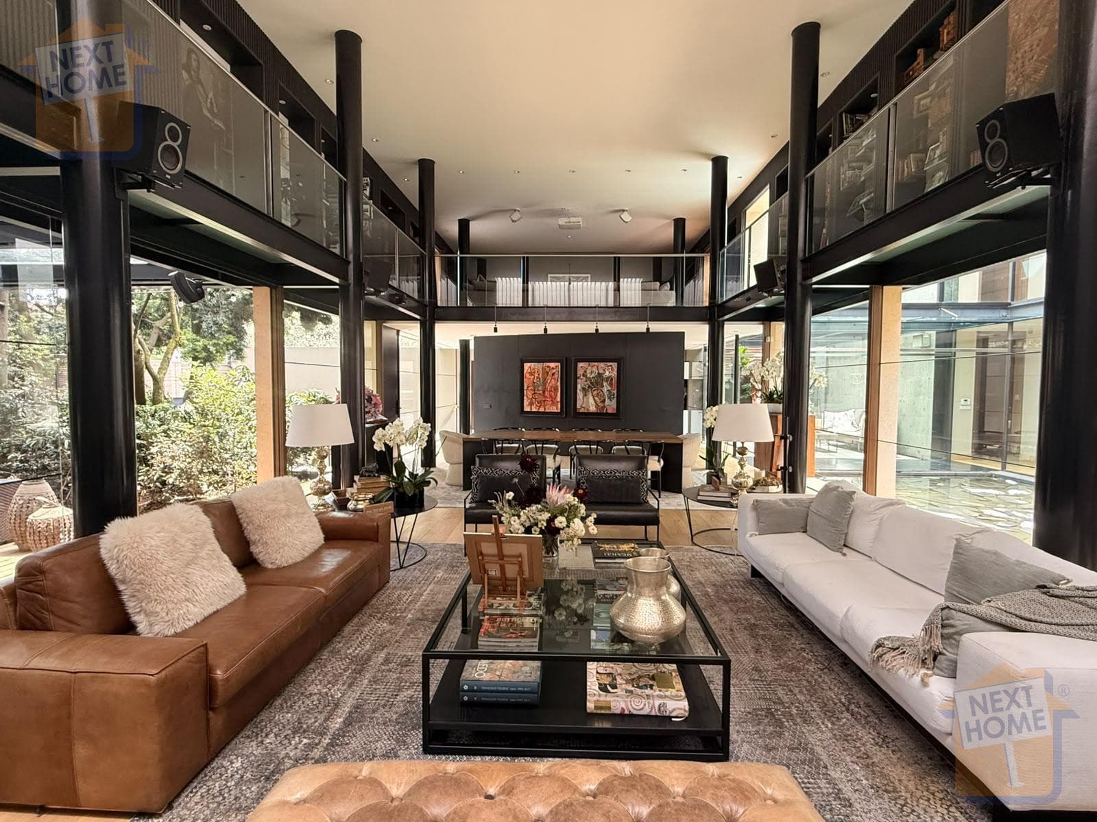 A STYLISH AND LUXURIOUS HOME IN LOMAS DE VISTA HERMOSA, DESIGNED BY ARCHITECT JAIME GUZMÁN