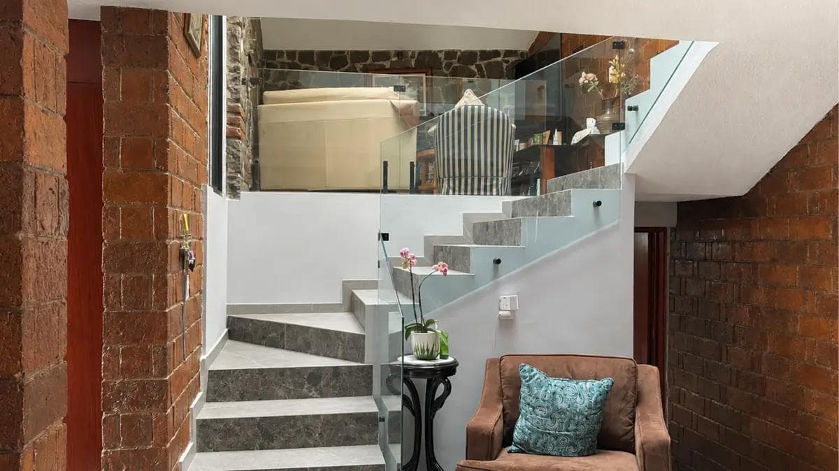 HOUSE FOR SALE IN A CONDOMINIUM | PASEO DE LAS PALMAS