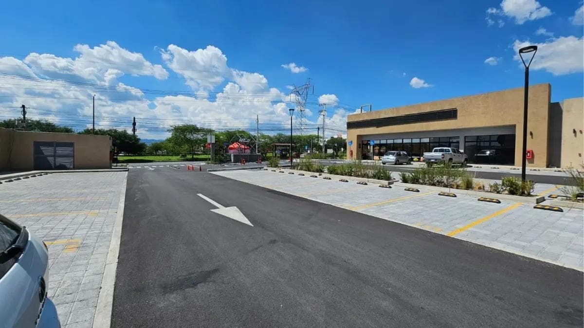 COMMERCIAL SPACES FOR RENT IN PLAZA NUEVA, QUERÉTARO