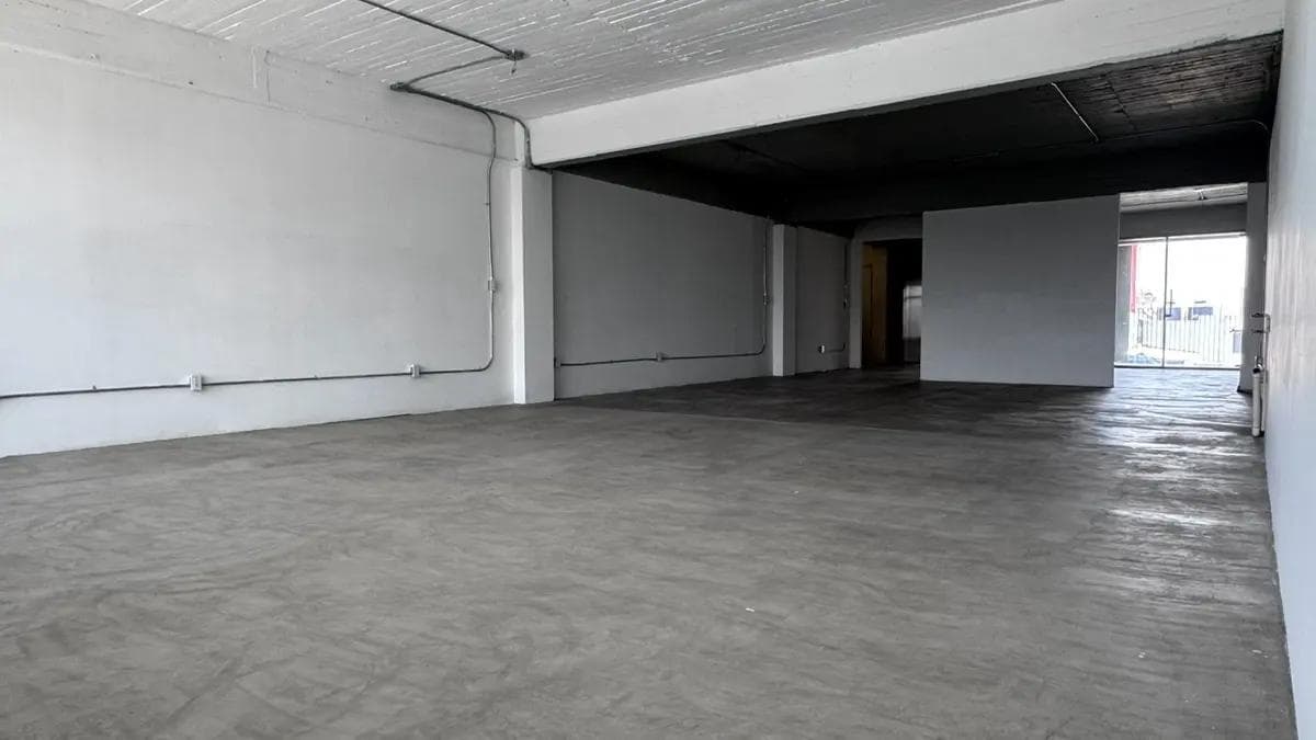 OFFICES FOR RENT | OPEN AND ADAPTABLE SPACE | REFORMA AREA