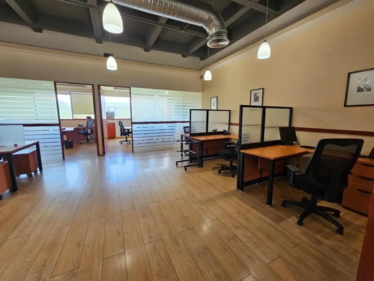 OFFICE FOR SALE IN A CORPORATE BUILDING WITH PANORAMIC VIEWS AND READY TO MOVE IN | QUERÉTARO
