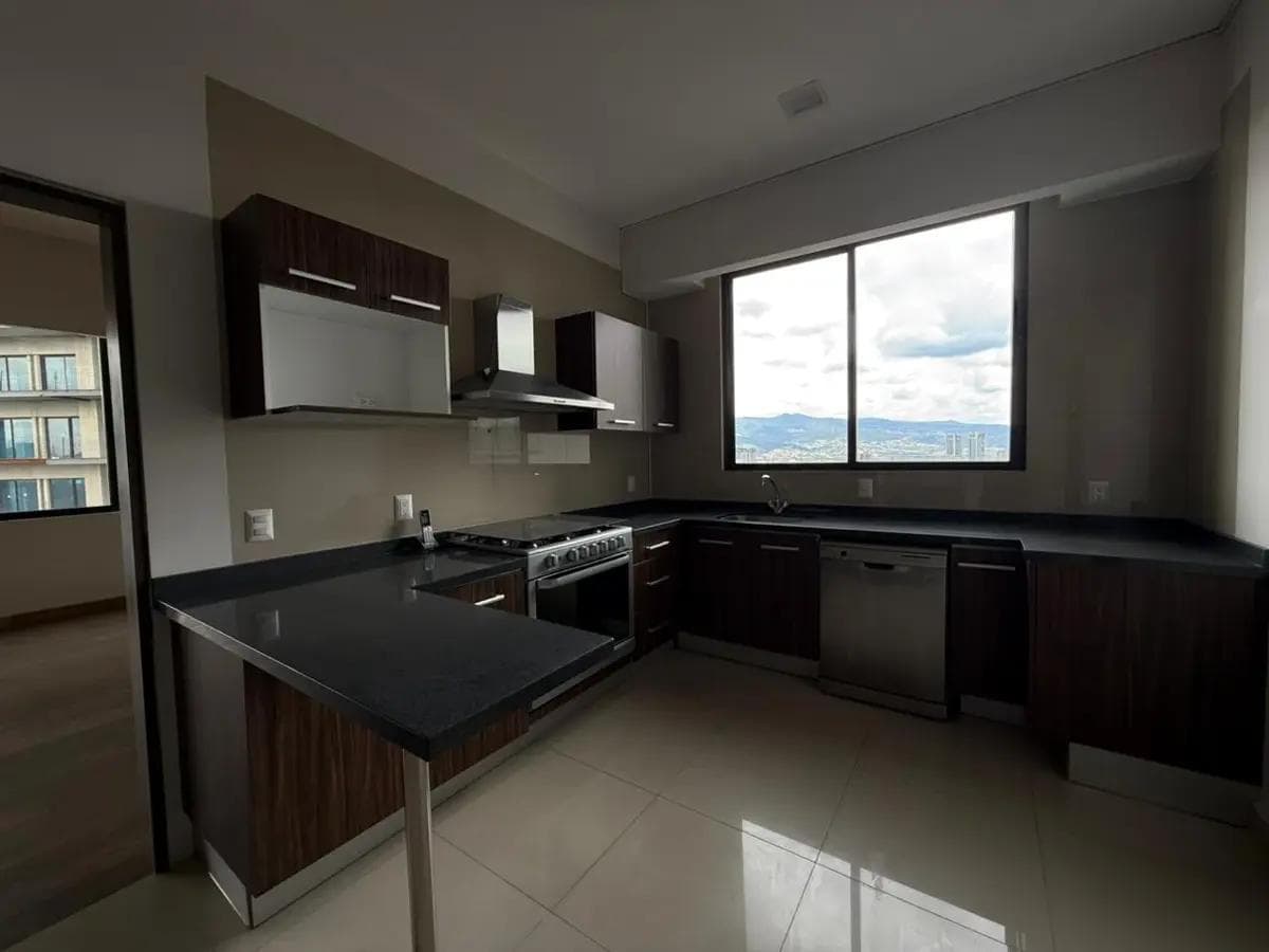 APARTMENT FOR SALE IN LOMAS DE VISTA HERMOSA