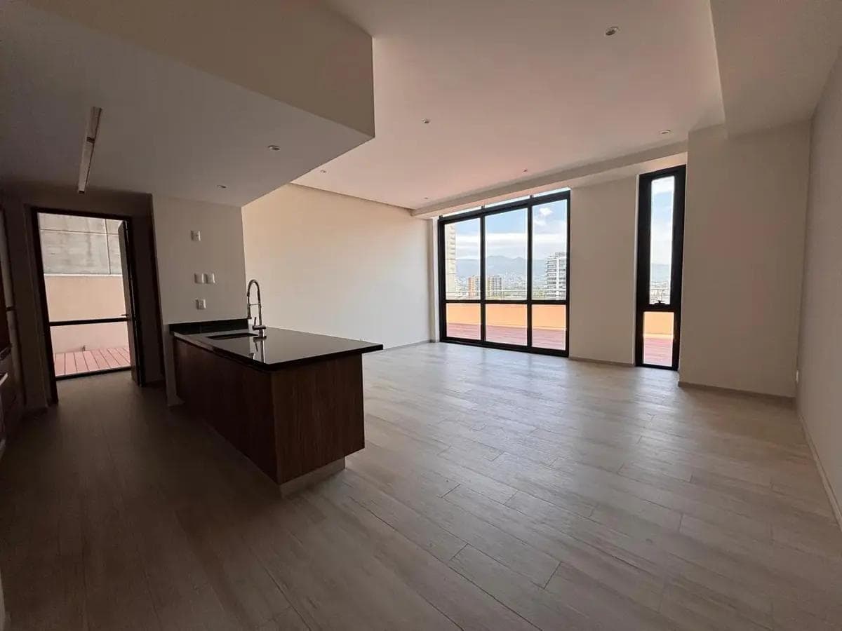 APARTMENT FOR SALE IN COSMOCRAT