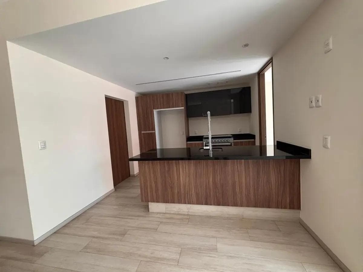 APARTMENT FOR RENT IN COSMOCRAT