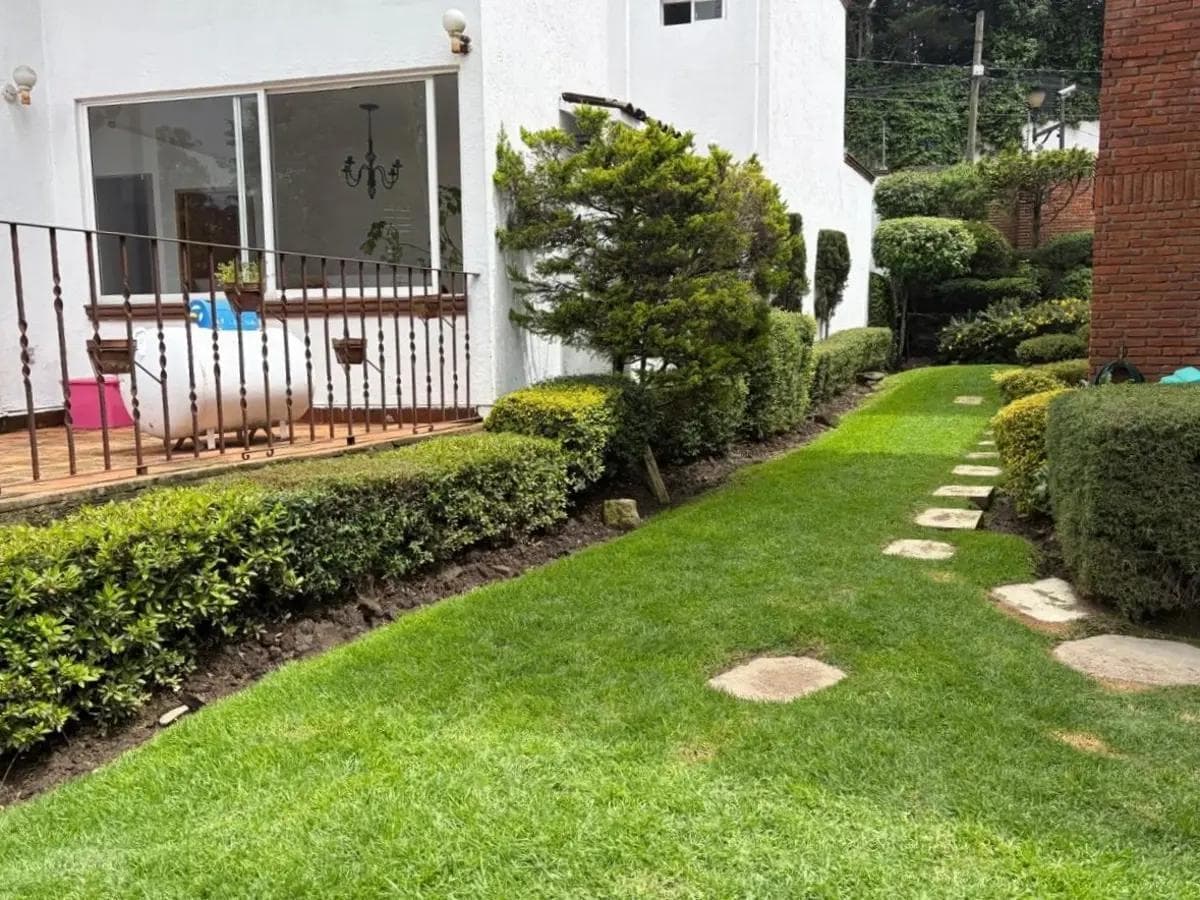 HOUSE FOR SALE IN CONTADERO, NEEDS RENOVATION