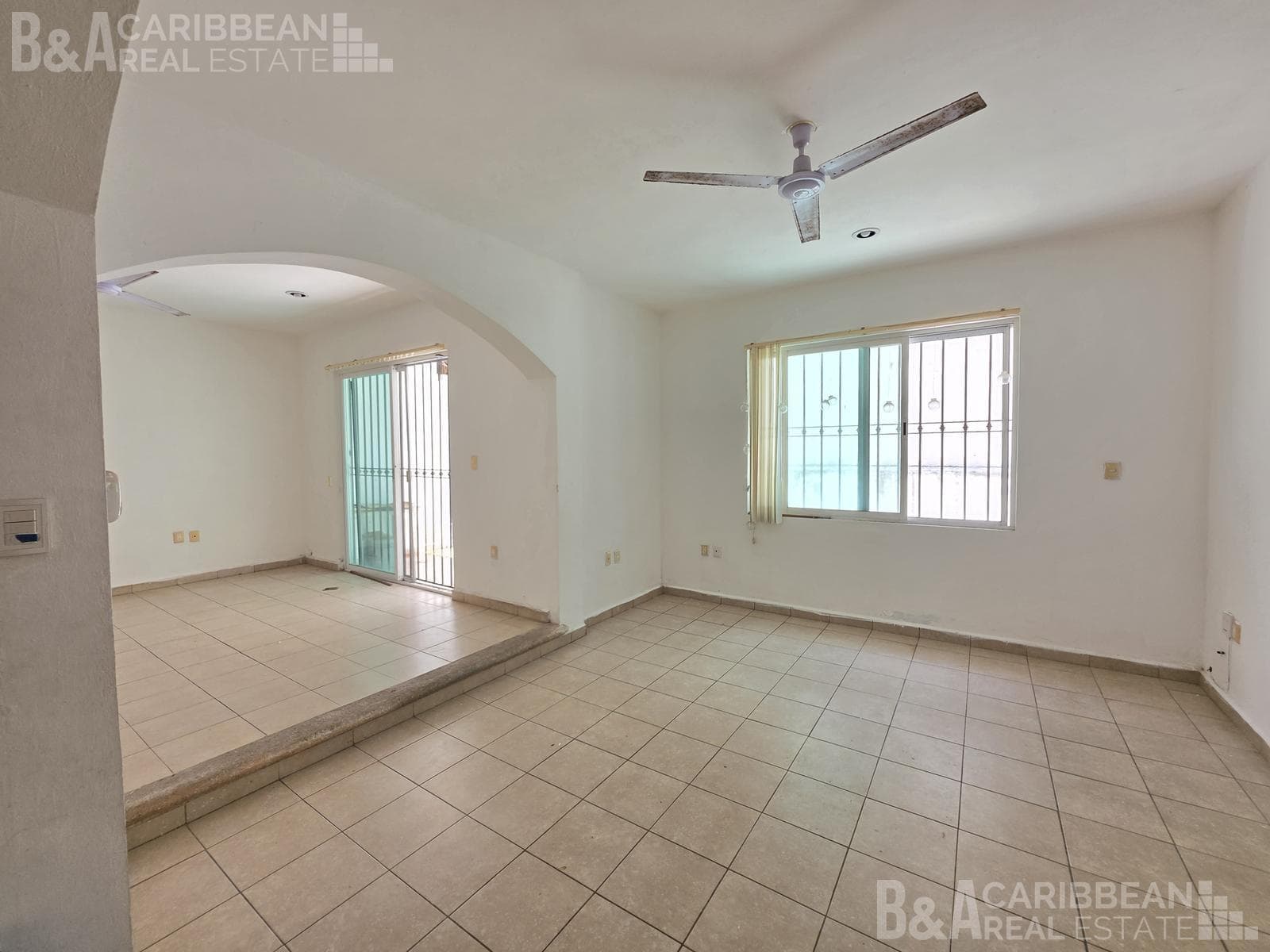 House for Rent | 3 Bedrooms | 3-Car Garage | Backyard | SM 50 Cancún