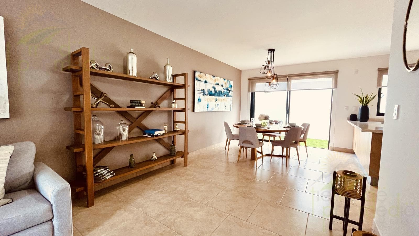 Spacious House on a Private Street with Amenities in El Refugio, Querétaro