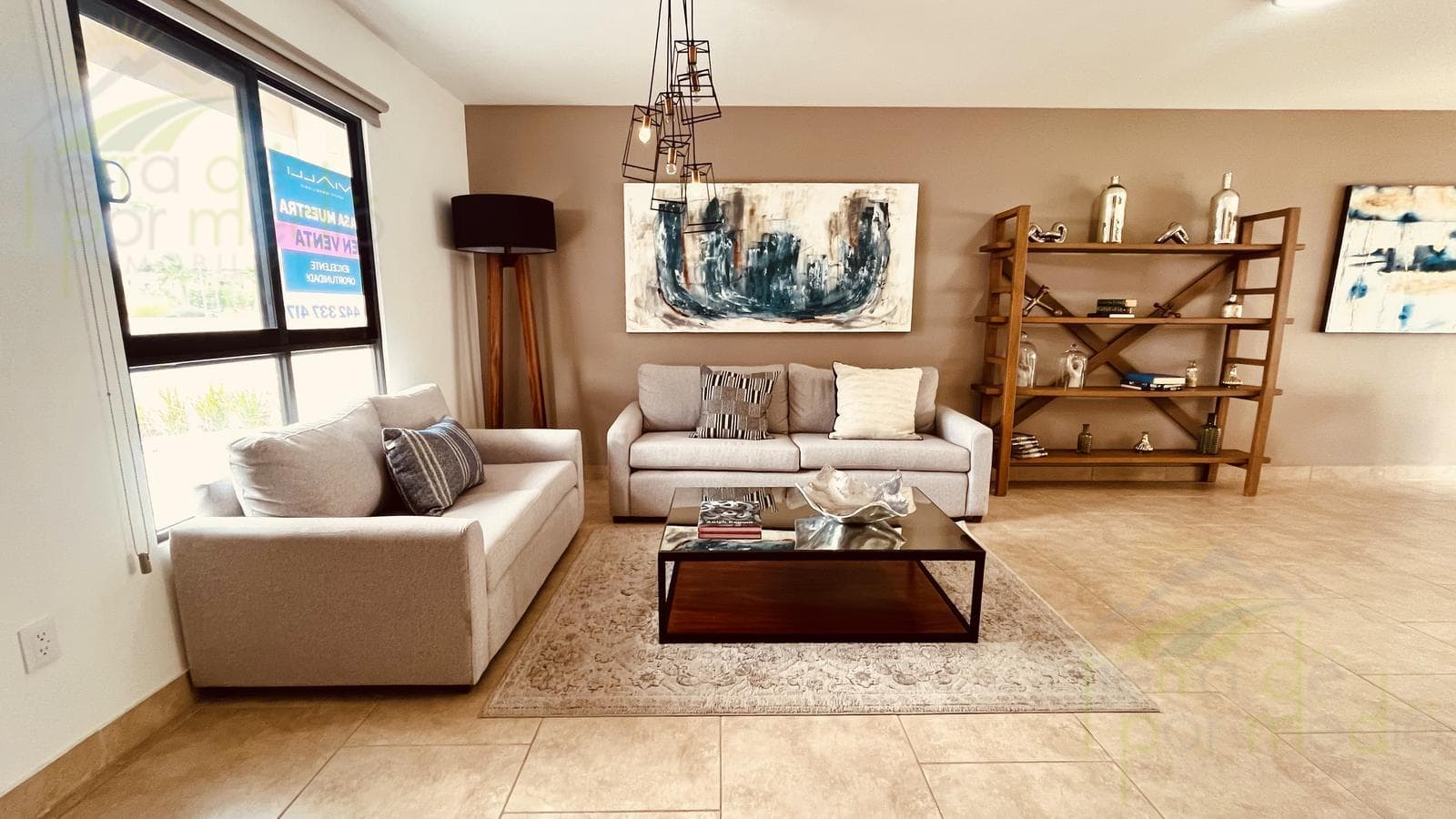 Spacious House on a Private Street with Amenities in El Refugio, Querétaro