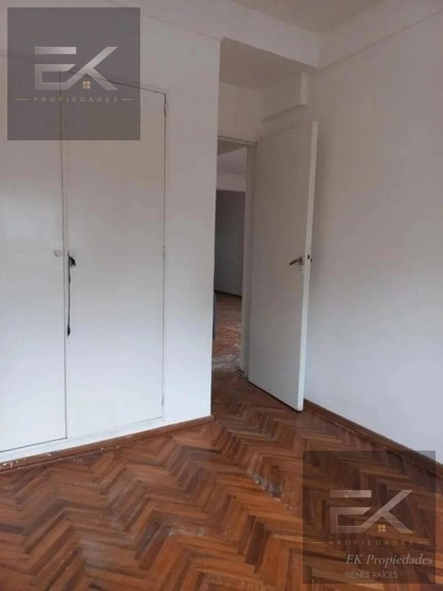 Apartment: 3-room apartment on Av. Corrientes in the 2200s, Once / Balvanera