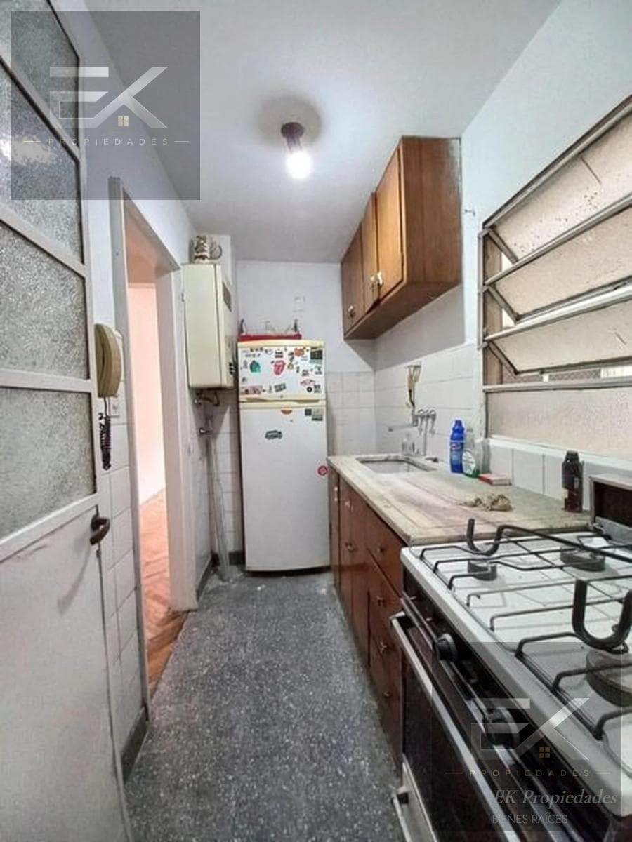 Apartment: 3-room apartment on Av. Corrientes in the 2200s, Once / Balvanera