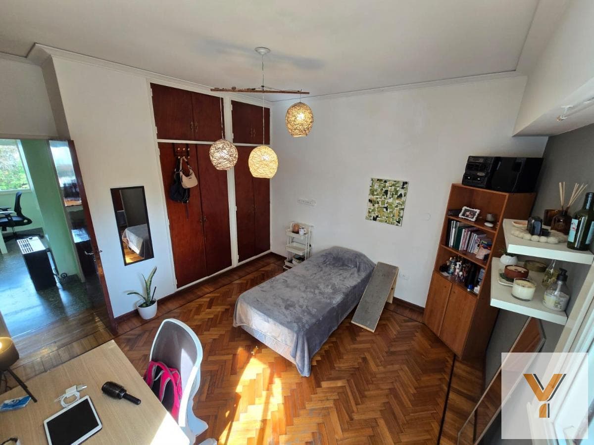 House for Sale - 3 Bedrooms, 2 Bathrooms - 314 m² - Vicente López