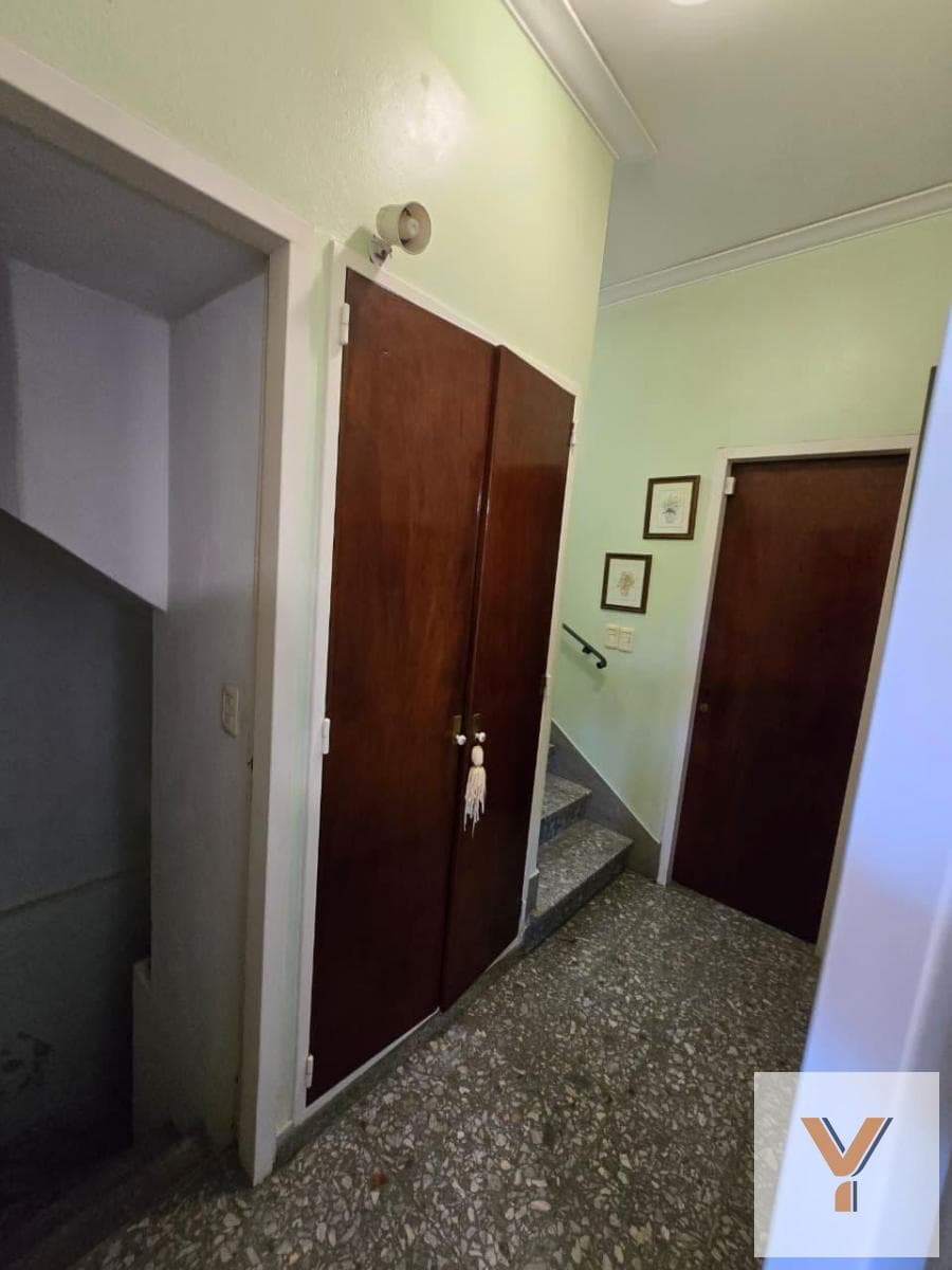 House for Sale - 3 Bedrooms, 2 Bathrooms - 314 m² - Vicente López