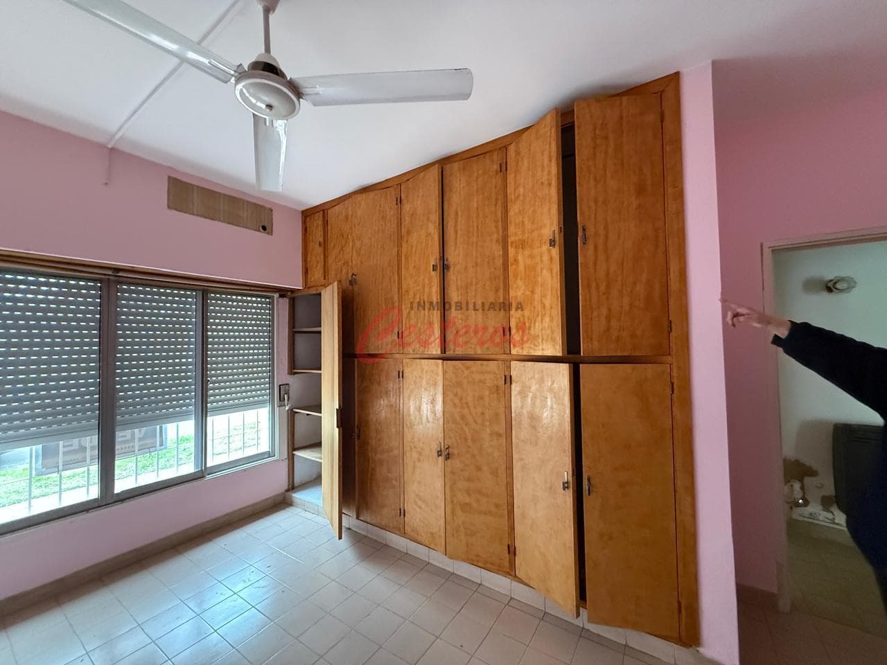 House on 12 de Octubre Street, Cañuelas