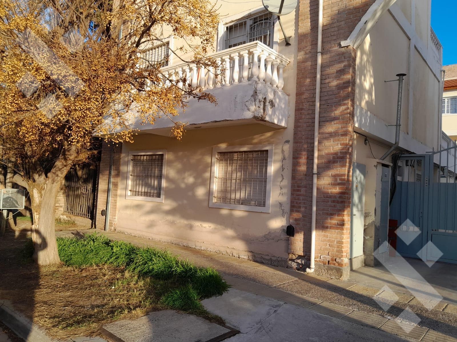 For Rent | 2-Bedroom Apartment with Garage | Lejos de Buenos Aires Neighborhood | Neuquén.