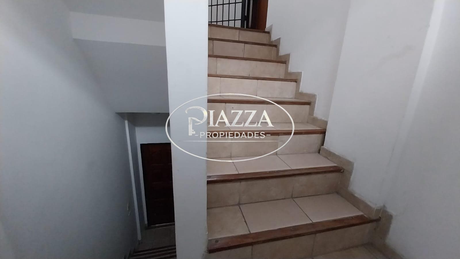 Studio Apartment with Patio and Balcony - Calle 57 between 20th and 21st Streets - 1st floor (access via stairs)