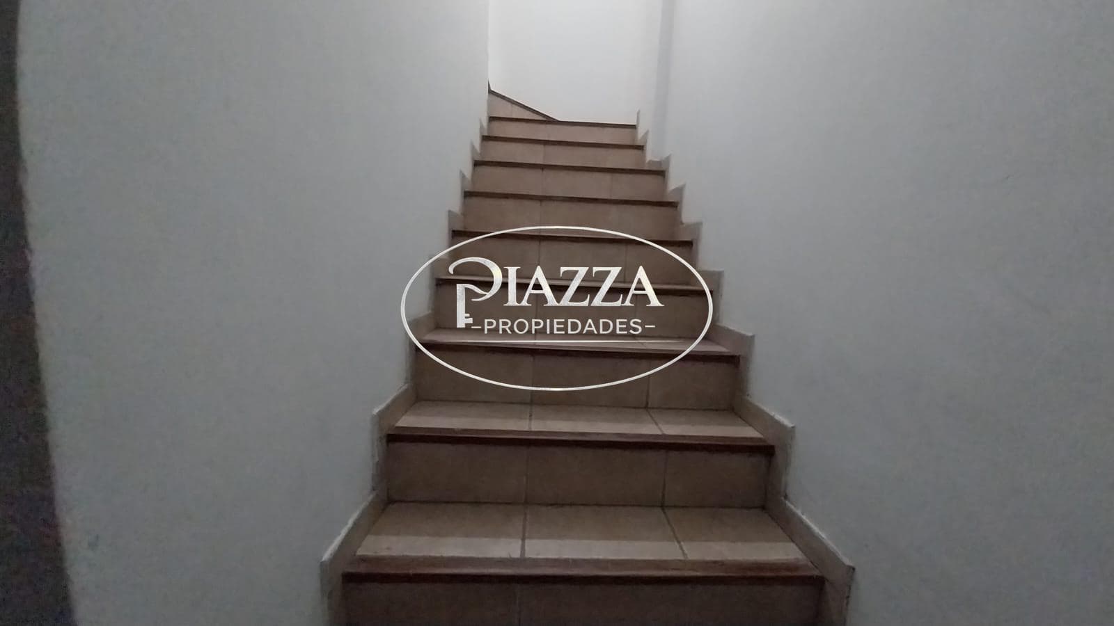 Studio Apartment with Patio and Balcony - Calle 57 between 20th and 21st Streets - 1st floor (access via stairs)
