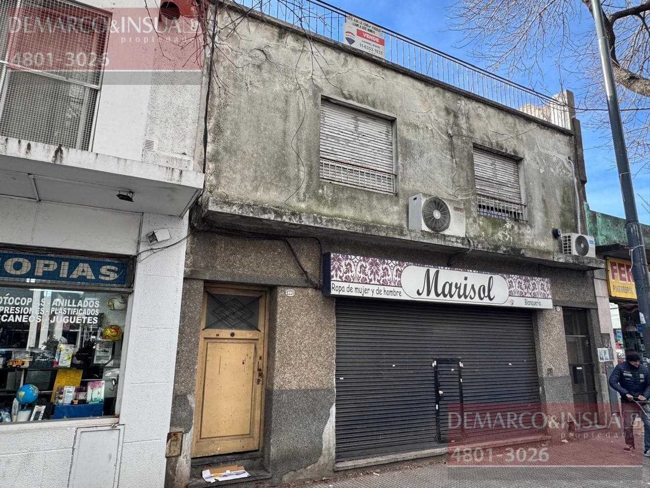 2-Bedroom Apartment and Commercial Space for Sale in a Building in Parque Patricios