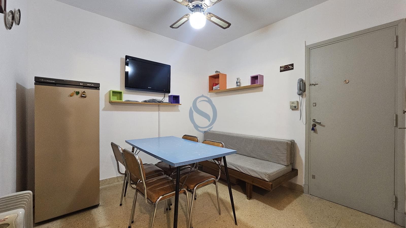 For Sale - One-room apartment facing Plaza Colón - 1930 Colón Ave.