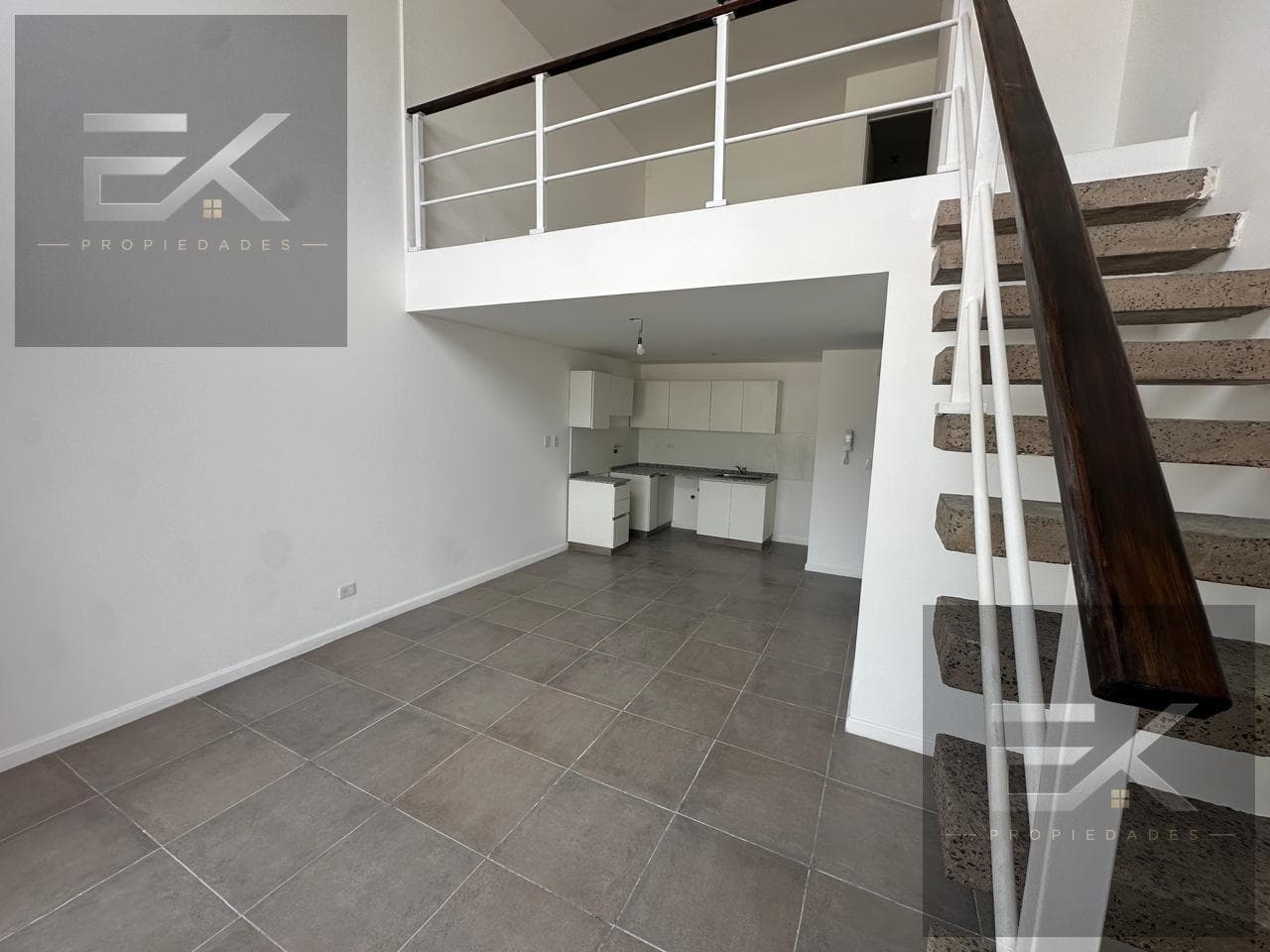 2-room duplex apartment FOR SALE, facing the street with a balcony/terrace—5 B—6300 Yerbal Street—Liniers