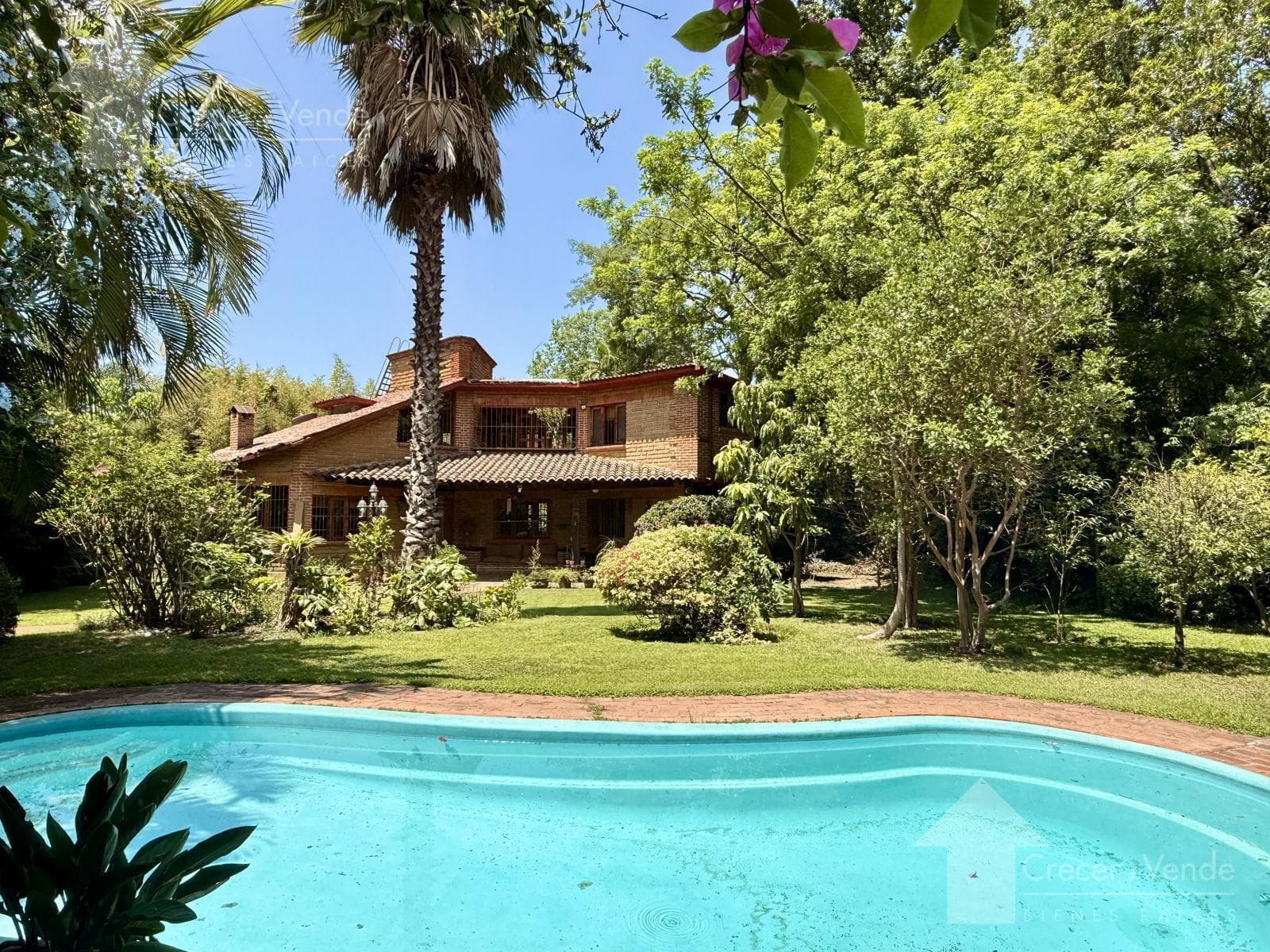 House for Rent with a Garden and Pool in Valle de Atongo, Tepoztlán