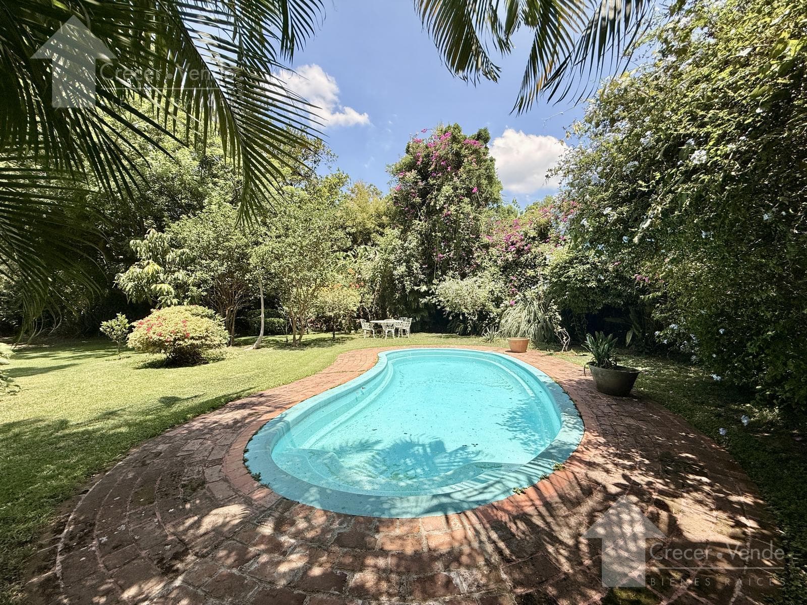 House for Rent with a Garden and Pool in Valle de Atongo, Tepoztlán