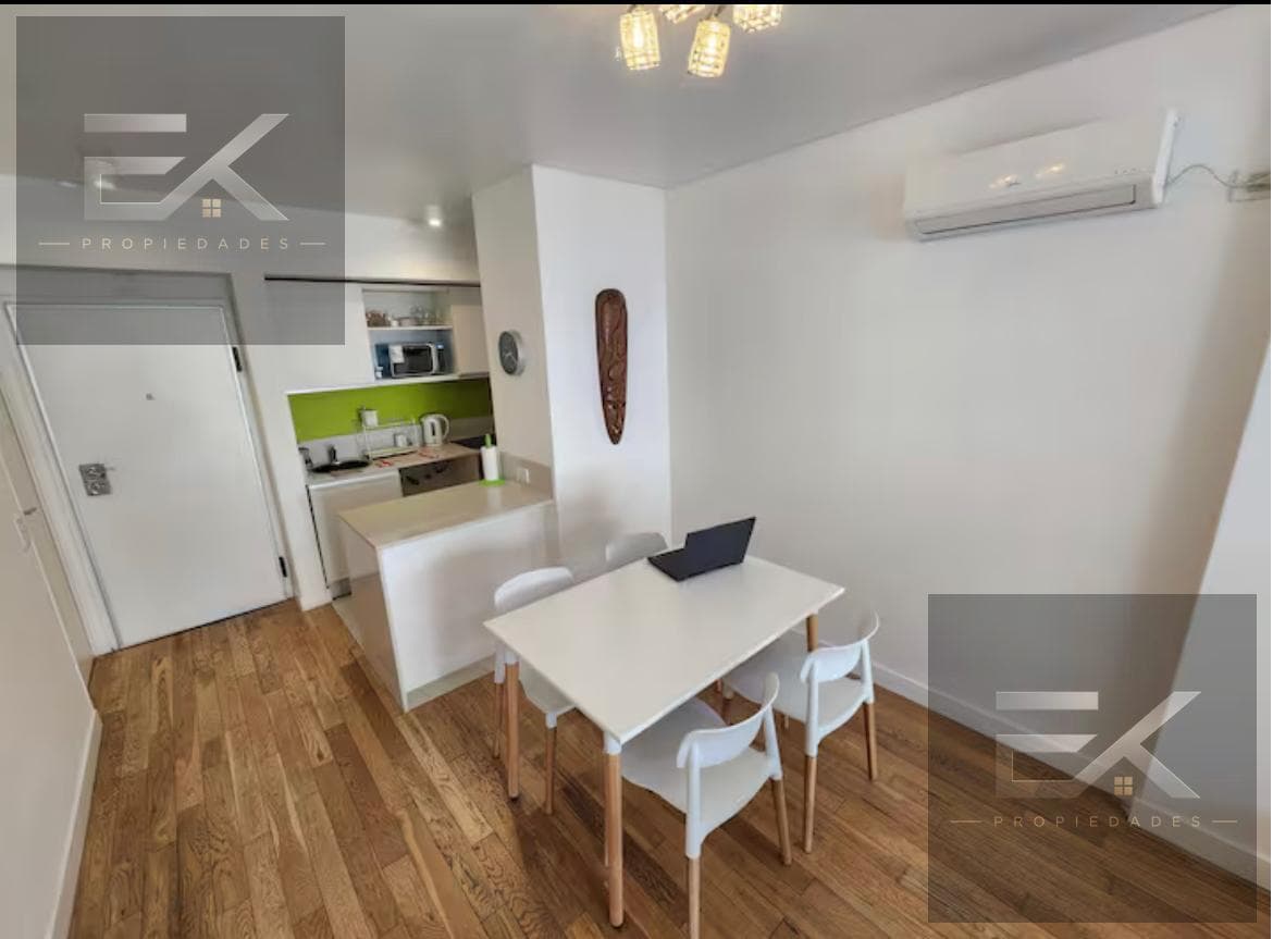 2-room apartment, furnished and fully equipped! 800 Lavalleja St., with a wrap-around balcony, in Villa Crespo