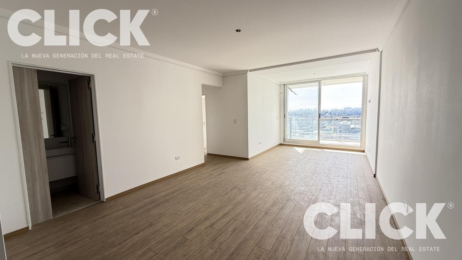 FOR SALE - 4-ROOM APARTMENT WITH BALCONY - SWIMMING POOL - REC ROOM - BARBECUE AREA - GYM - PATERNAL