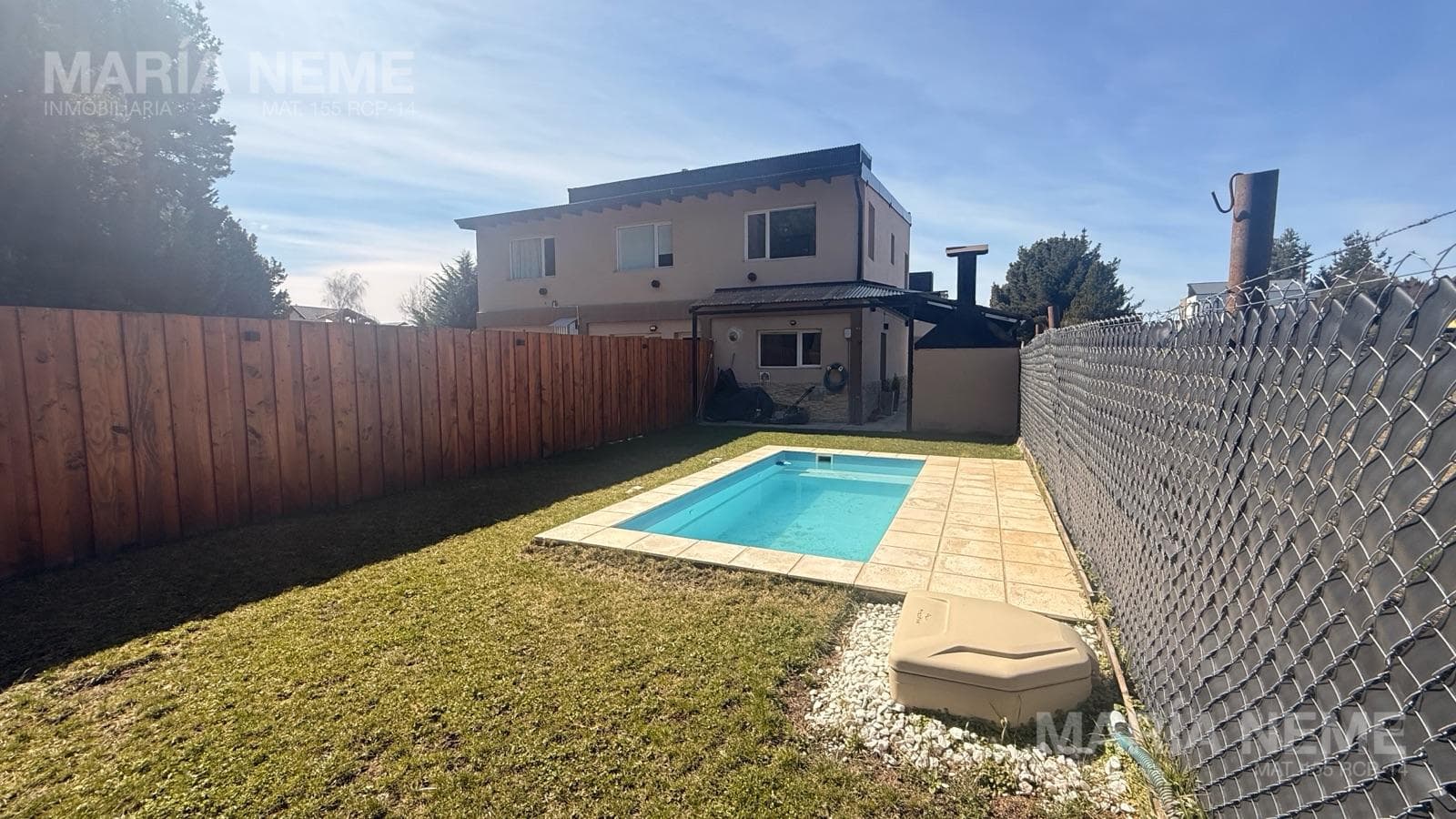 2-bedroom duplex | Garden, pool, barbecue | Eligible for financing | No maintenance fees