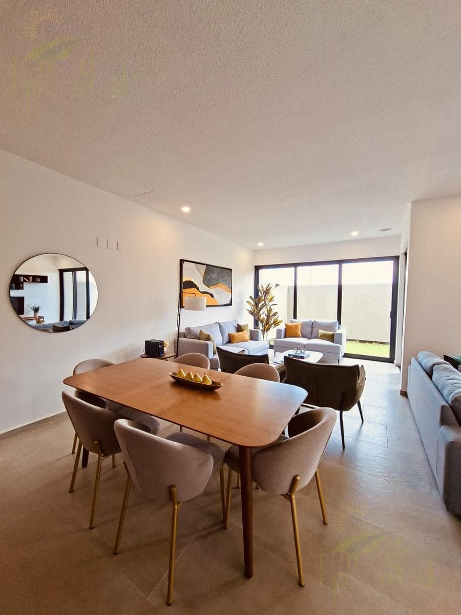 Ground-Floor Apartment with Garden and Option for 4 Bedrooms in Zaru, Querétaro