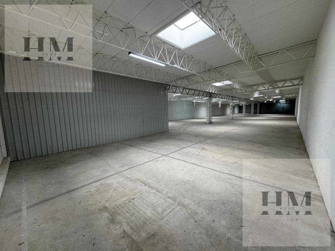 Bodega comercial en Santa Lucia