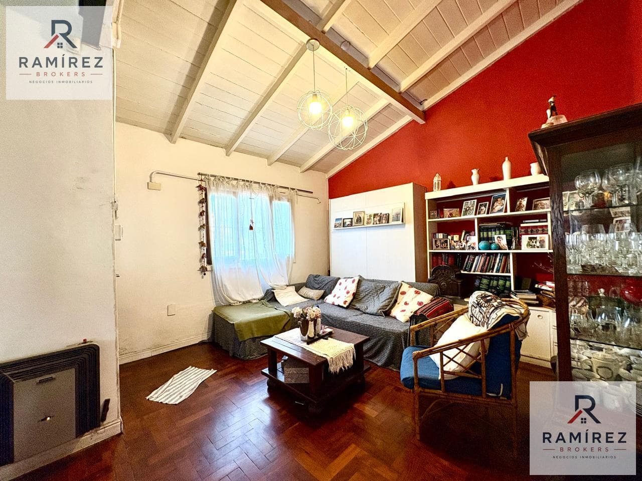For Sale - House - Muñiz