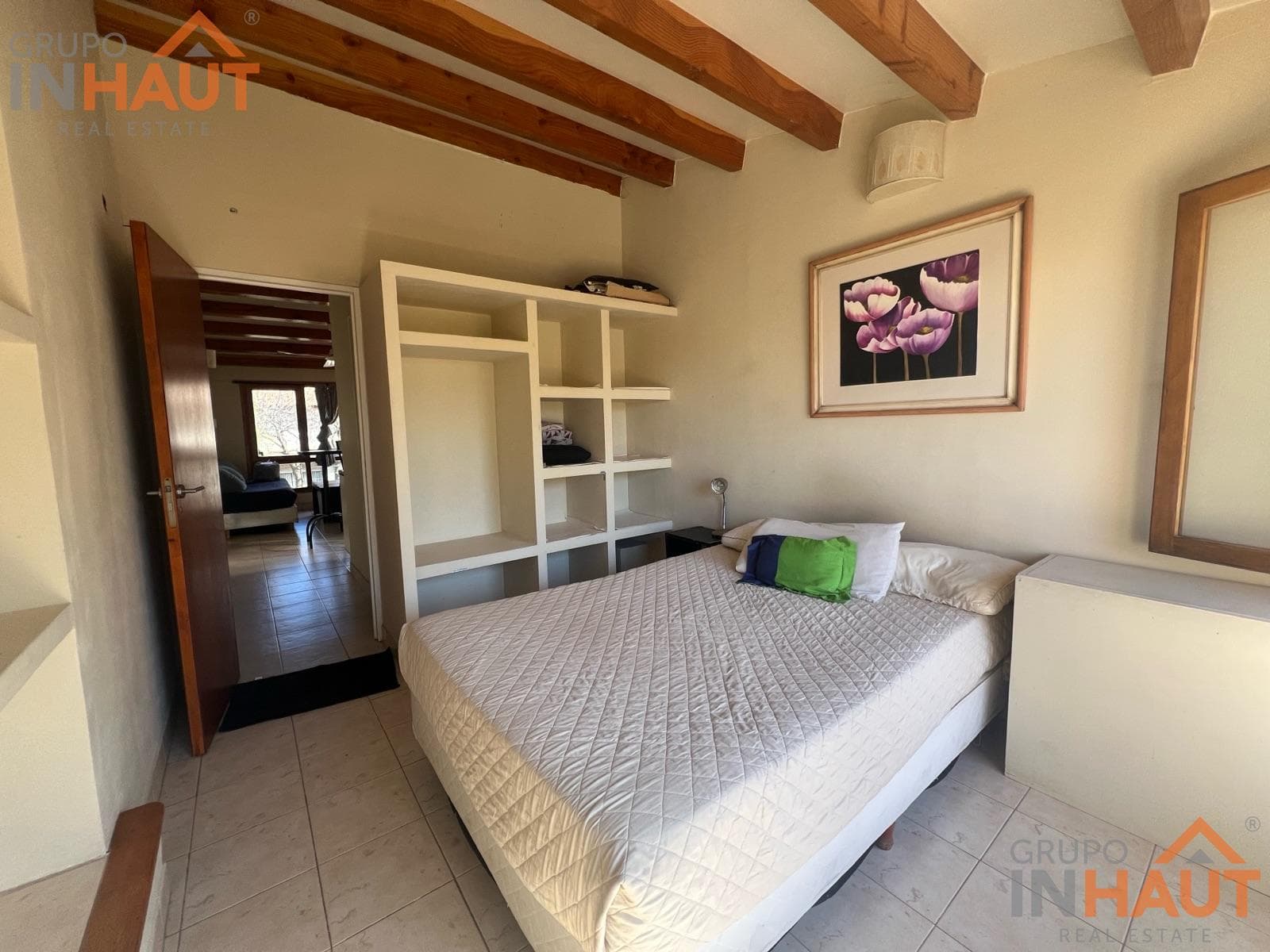 Furnished Apartment in the Manzanar Neighborhood