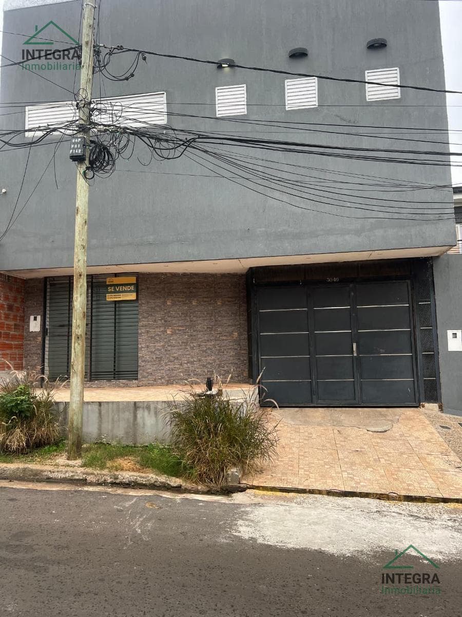 House, Office, and Pool for Sale in Posadas