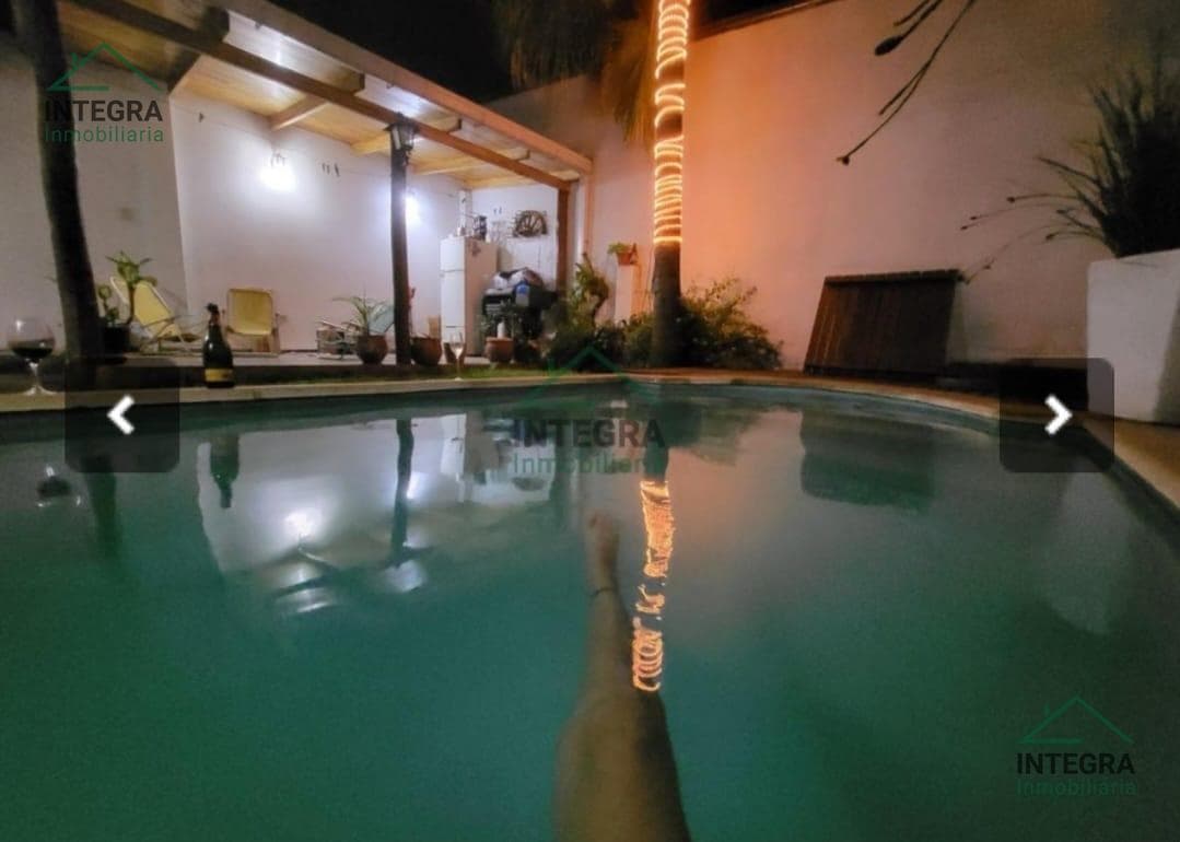 House, Office, and Pool for Sale in Posadas