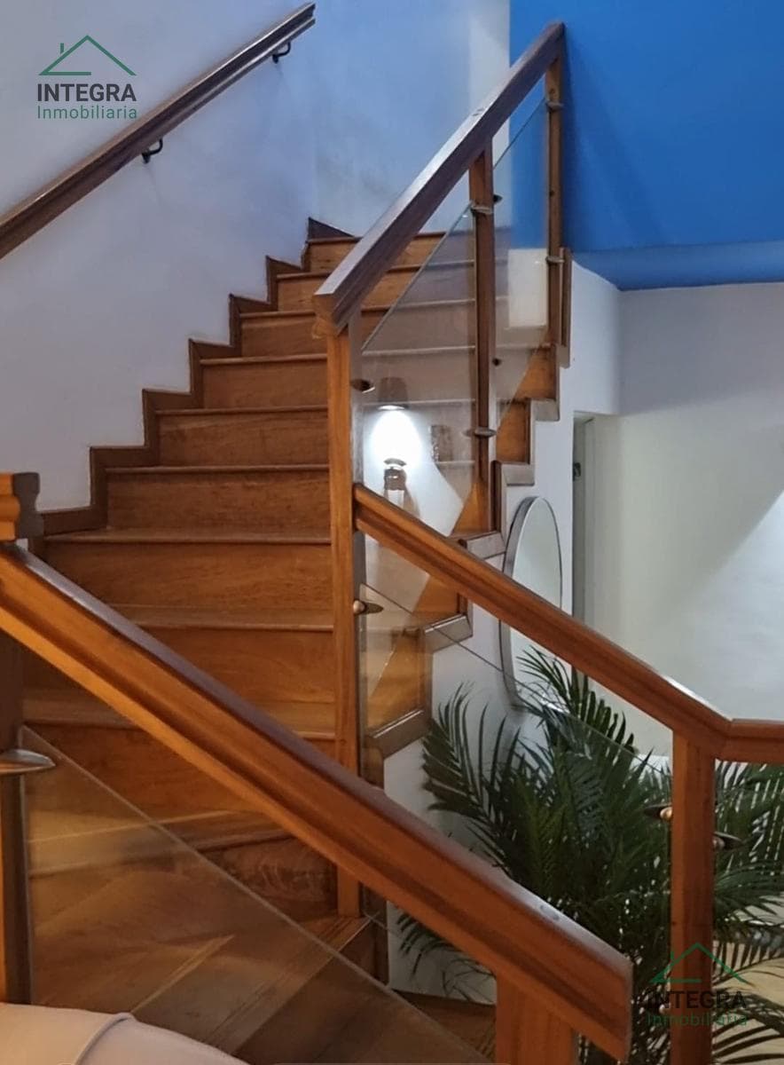 House, Office, and Pool for Sale in Posadas