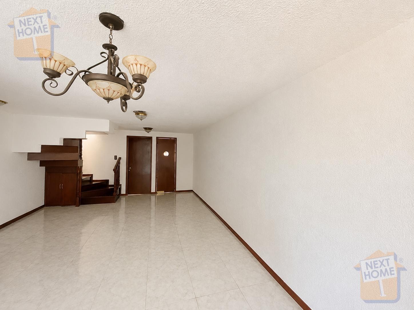 HOUSE IN A CONDOMINIUM FOR SALE IN COLINA DEL SUR