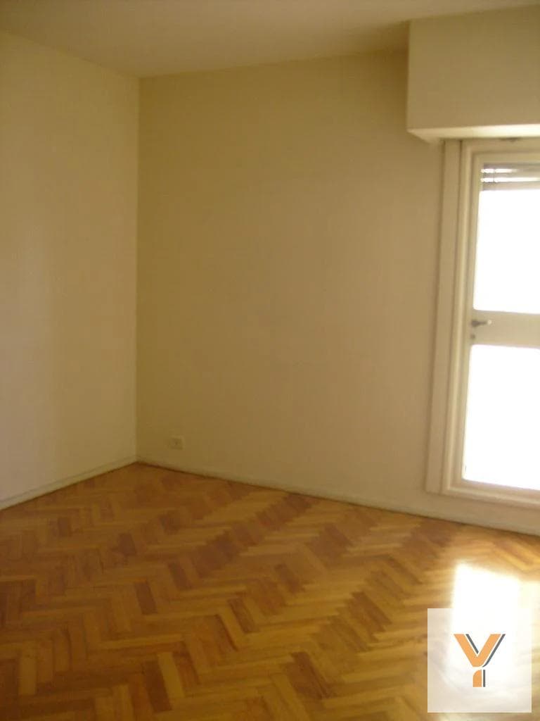 Apartment for Sale - 1 Bedroom, 1 Bathroom - 40m - Flores