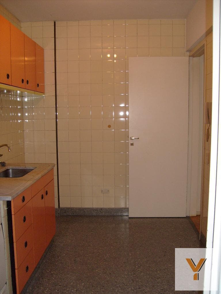 Apartment for Sale - 1 Bedroom, 1 Bathroom - 40m - Flores