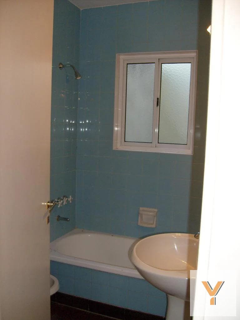 Apartment for Sale - 1 Bedroom, 1 Bathroom - 40m - Flores