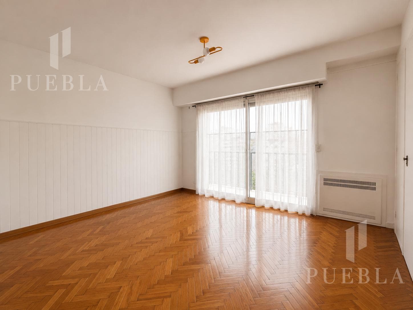 3-ROOM APARTMENT PLUS UTILITY ROOM FOR SALE IN AVELLANEDA WITH OPTIONAL GARAGE; QUALIFIES FOR A LOAN