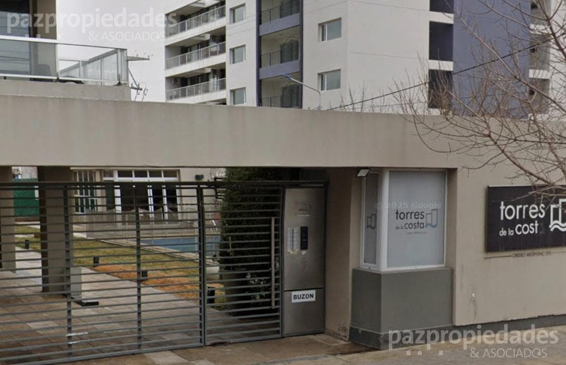 Torres de la Costa. 295 Obrero Argentino Street