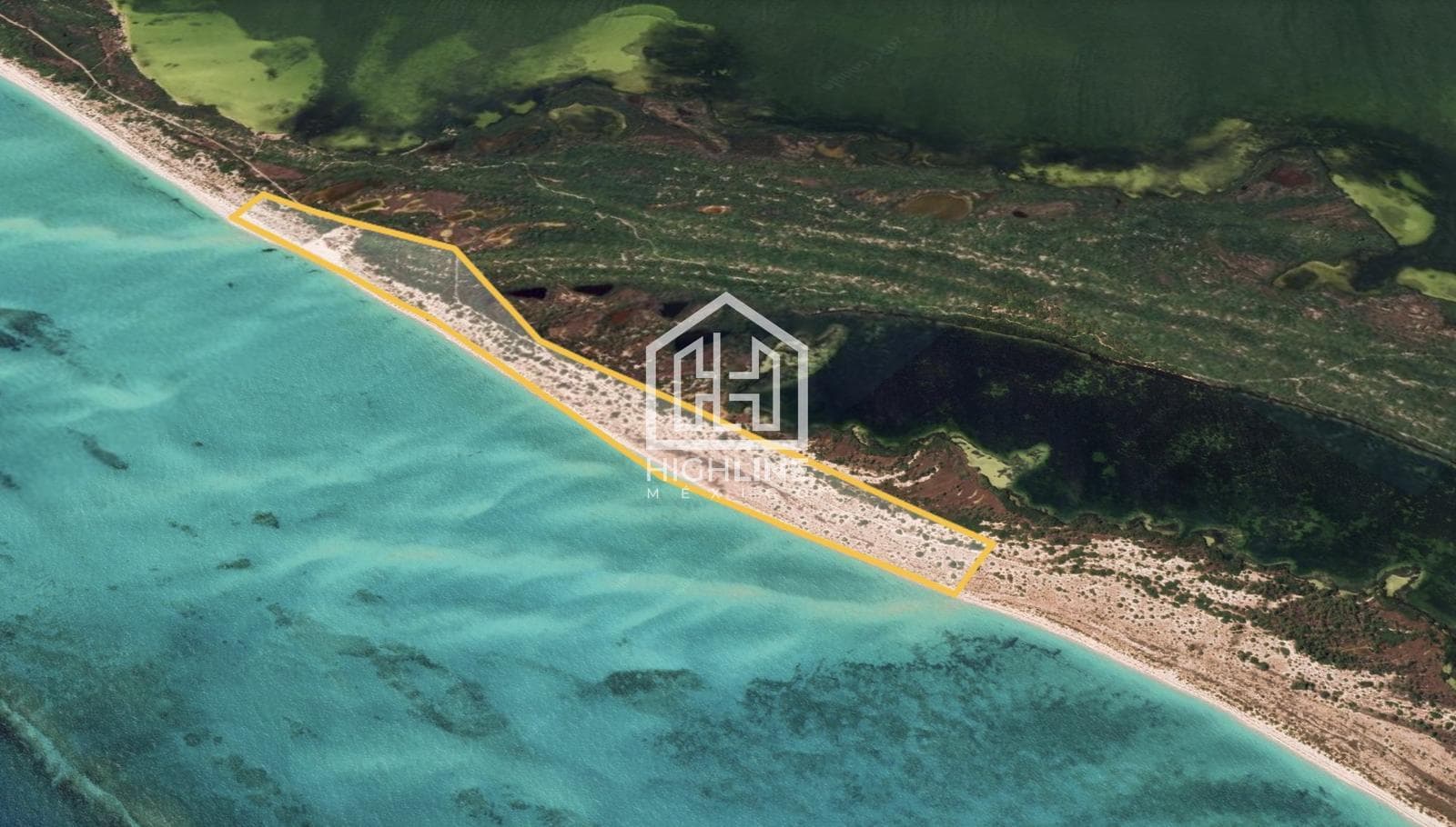 Oceanfront property on Isla Blanca in Cancún: 46 hectares facing a lagoon and a private beach