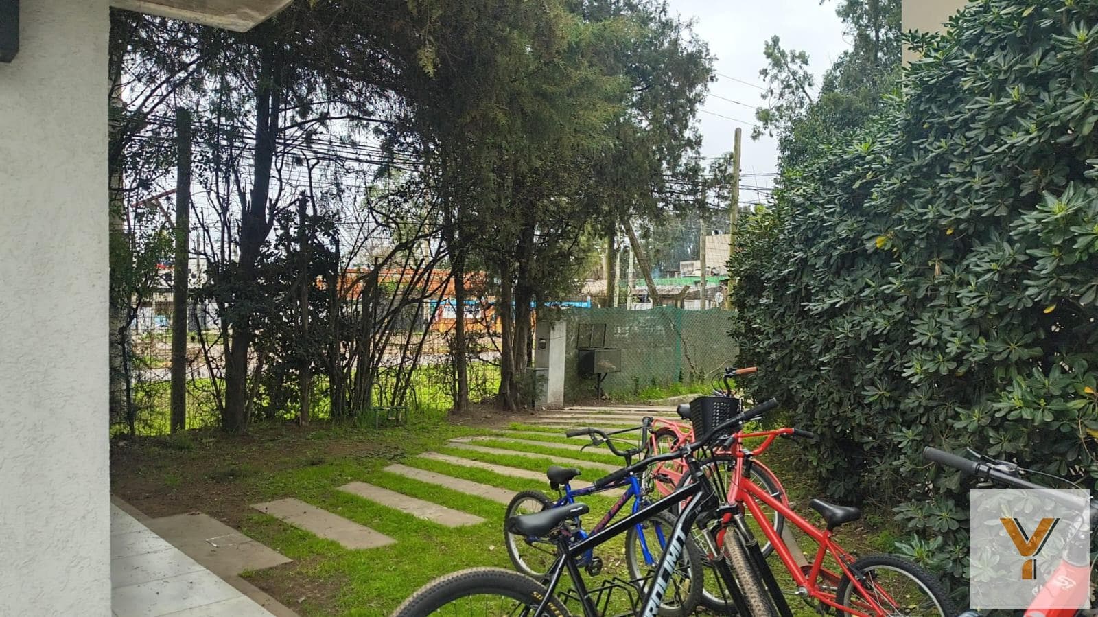 House for Sale - 2 Bedrooms, 2 Bathrooms - 381 m - Ezeiza