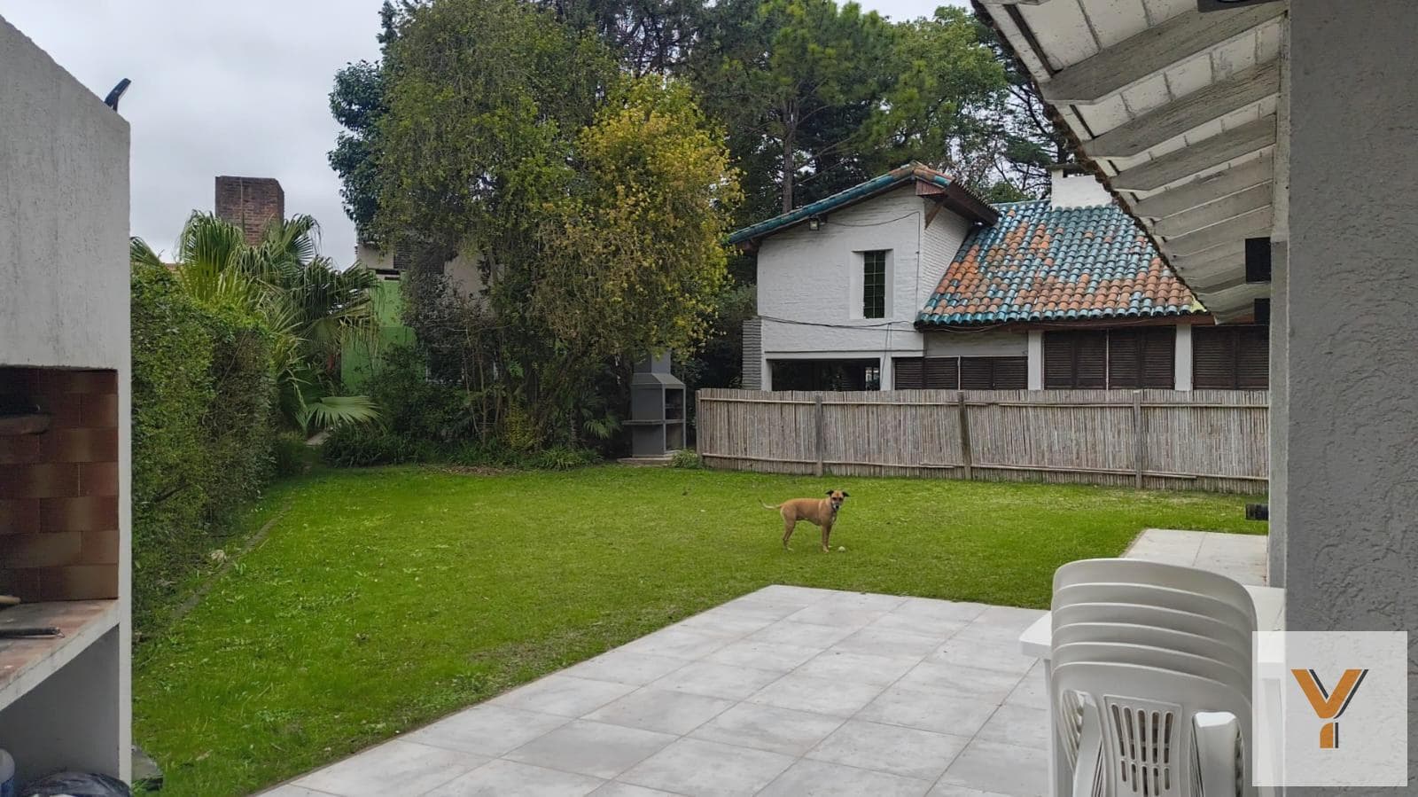 House for Sale - 2 Bedrooms, 2 Bathrooms - 381 m - Ezeiza