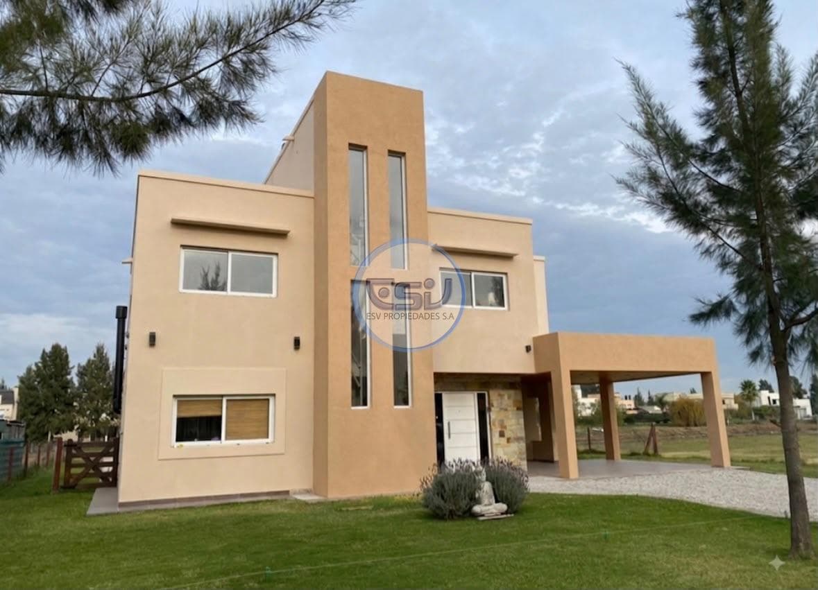 House in El Principado