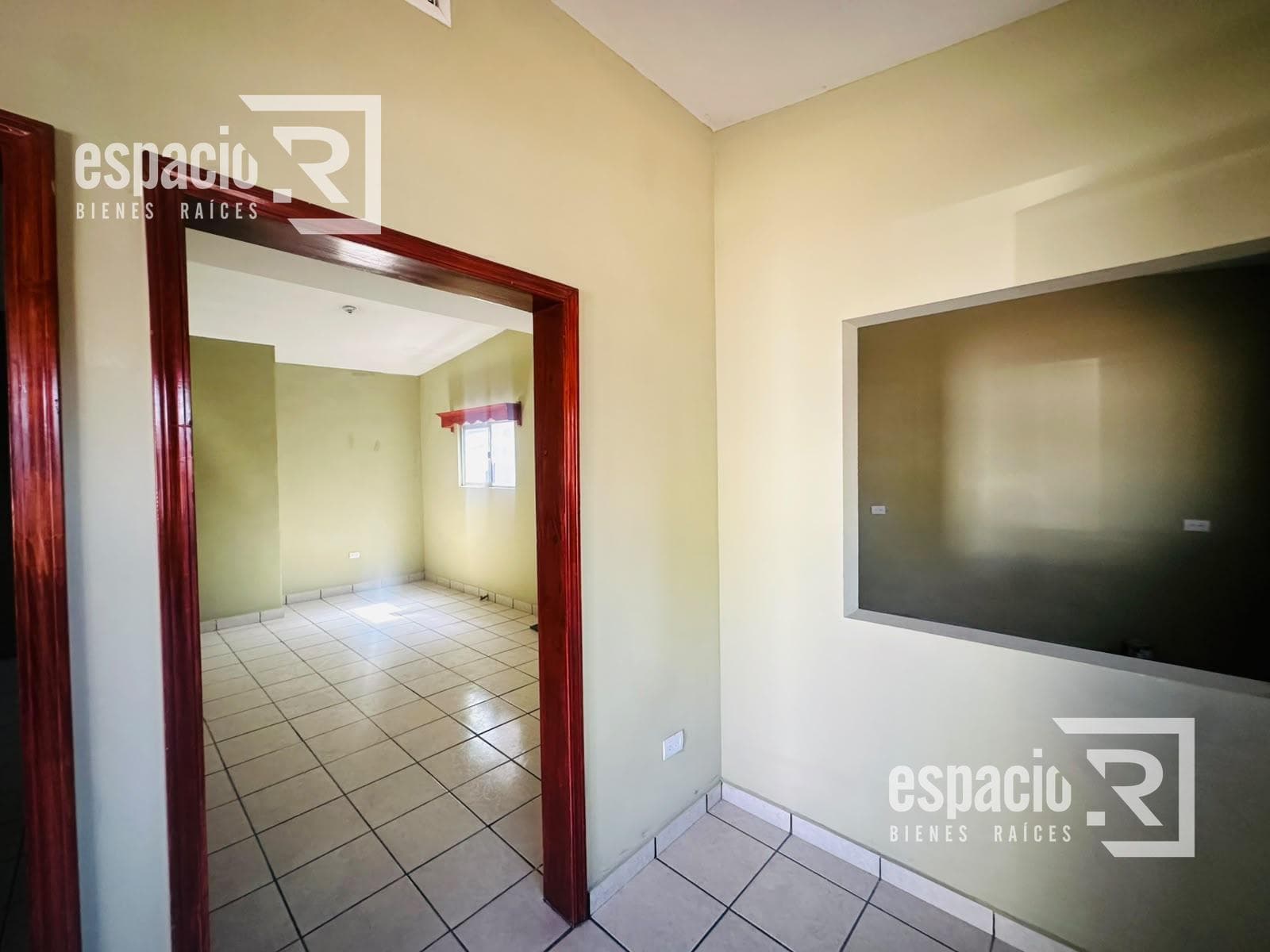 HOUSE FOR SALE NEAR CBTIS 122