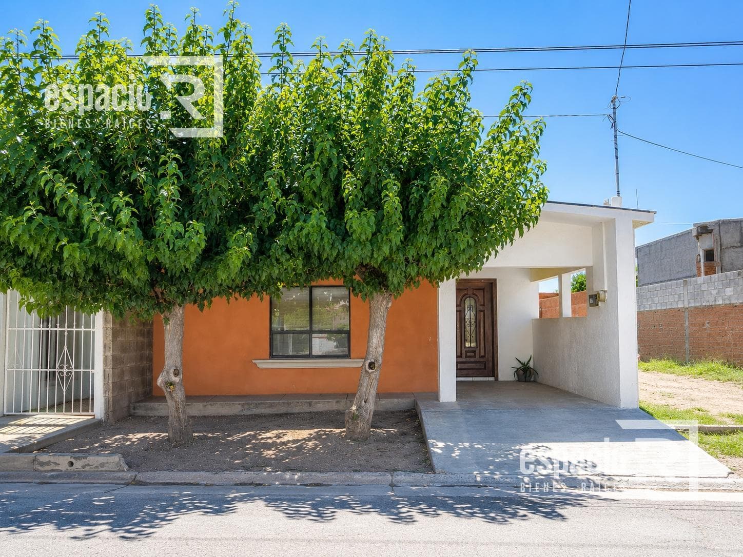 HOUSE FOR SALE NEAR CBTIS 122