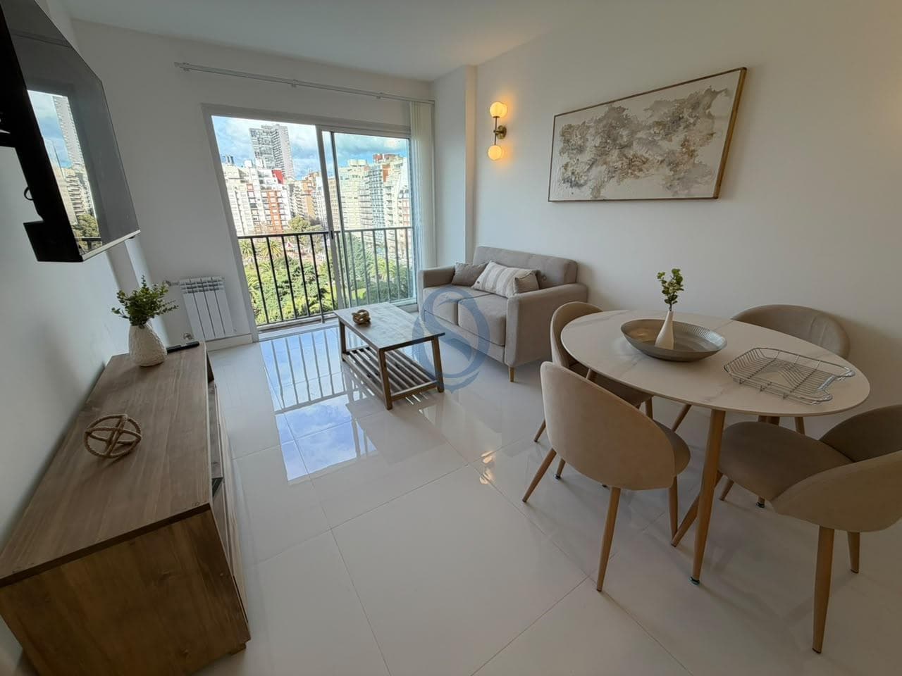 For Sale - Two-room apartment facing the street with a French balcony - Bolivar 2118