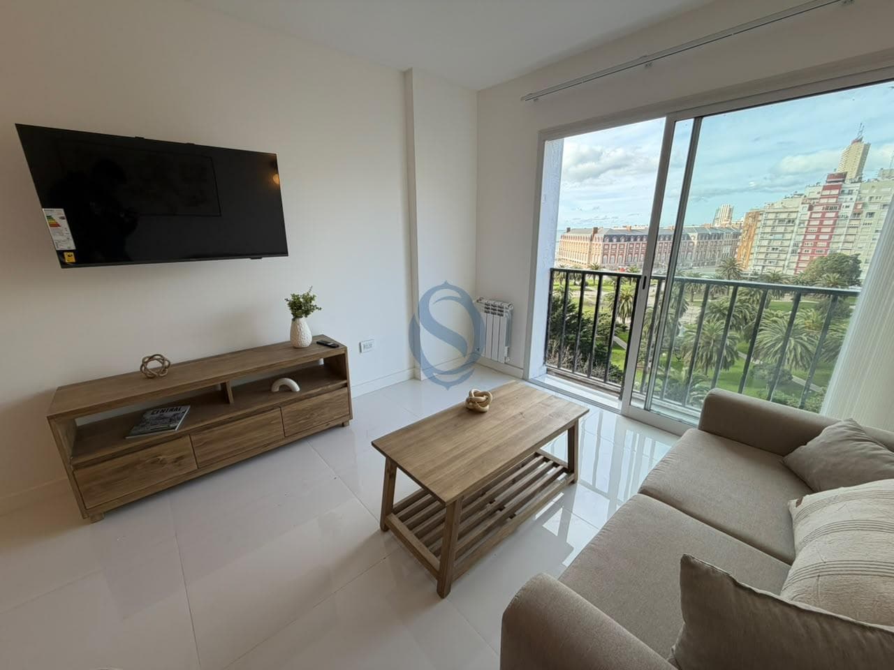 For Sale - Two-room apartment facing the street with a French balcony - Bolivar 2118